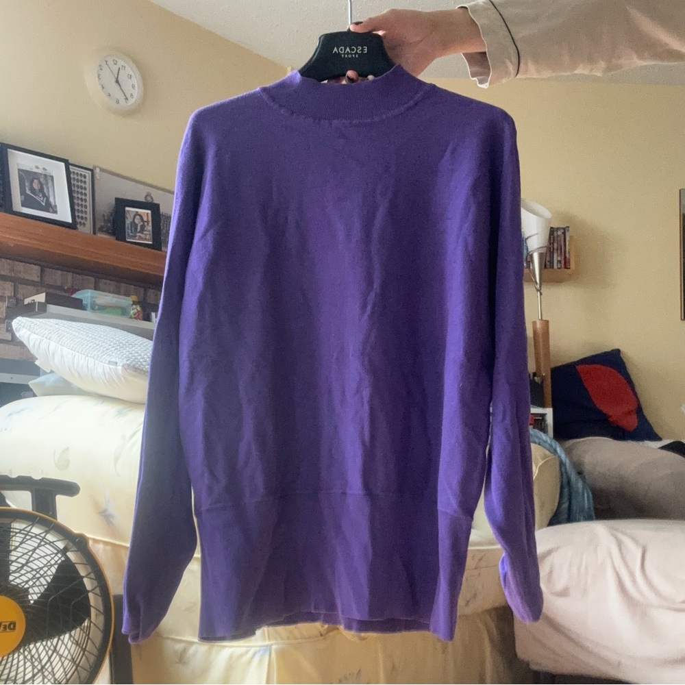 Purple mock neck sweater S:m